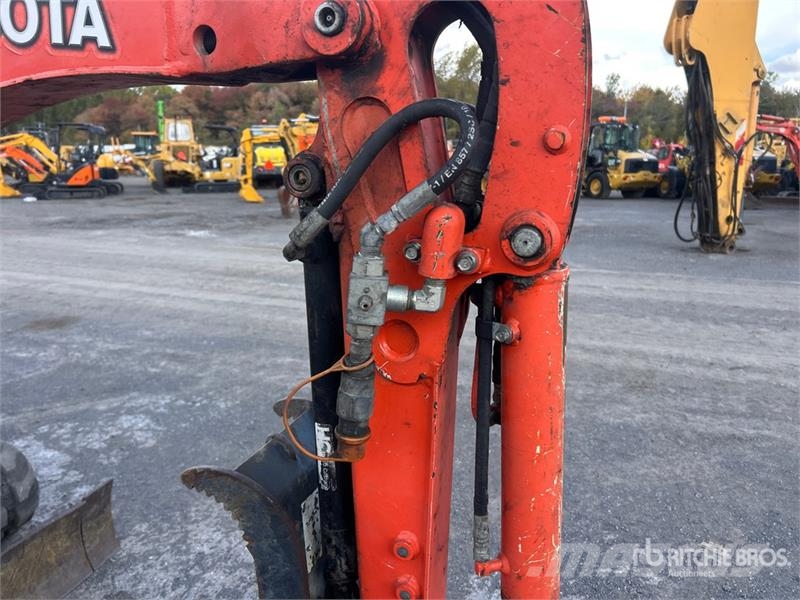 Kubota U17 حفارات صغيرة أقل من 7 طن (حفارات صغيرة)