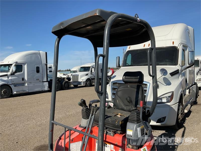 Kubota U17 Mini kotrók < 7t