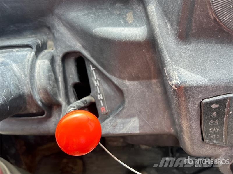 Kubota X1100 4x4 Utility Vehicle Підсобні машини