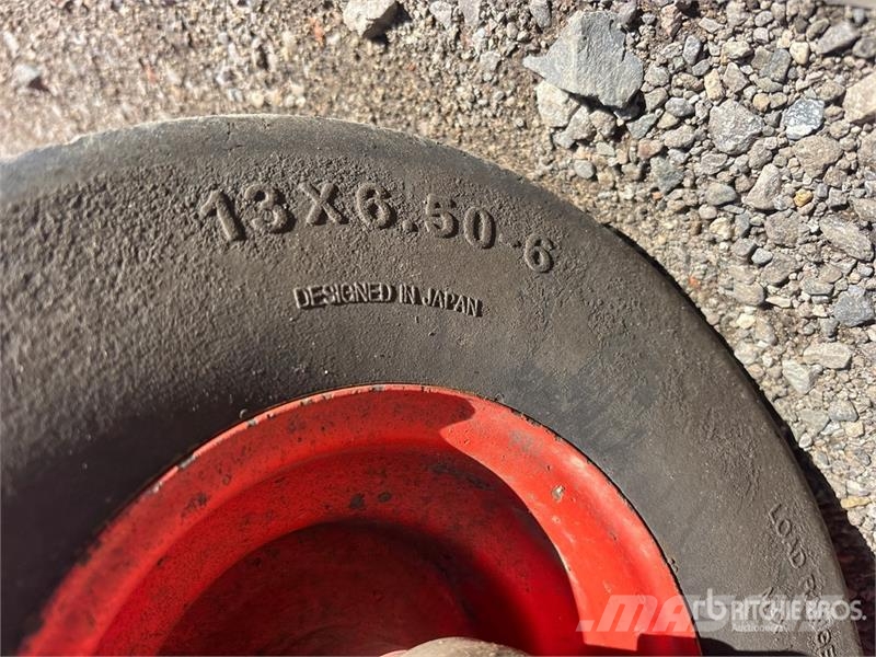 Kubota Z725KH Mobil çim biçme makineleri