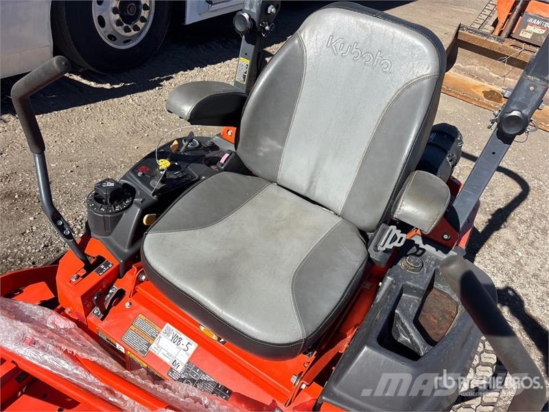 Kubota Z725KH Mobil çim biçme makineleri