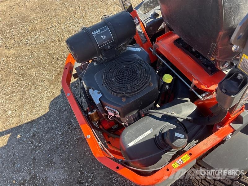 Kubota Z725KH Mobil çim biçme makineleri