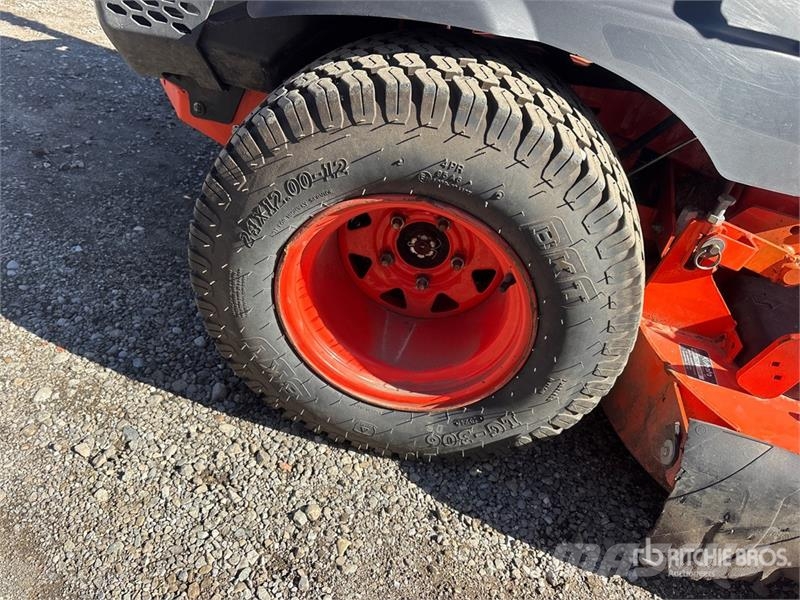 Kubota Z725KH Mobil çim biçme makineleri