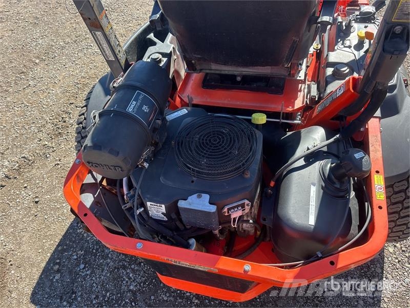 Kubota Z725KH Mobil çim biçme makineleri