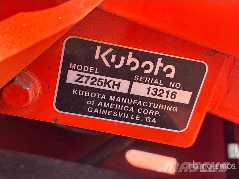 Kubota Z725KH Mobil çim biçme makineleri