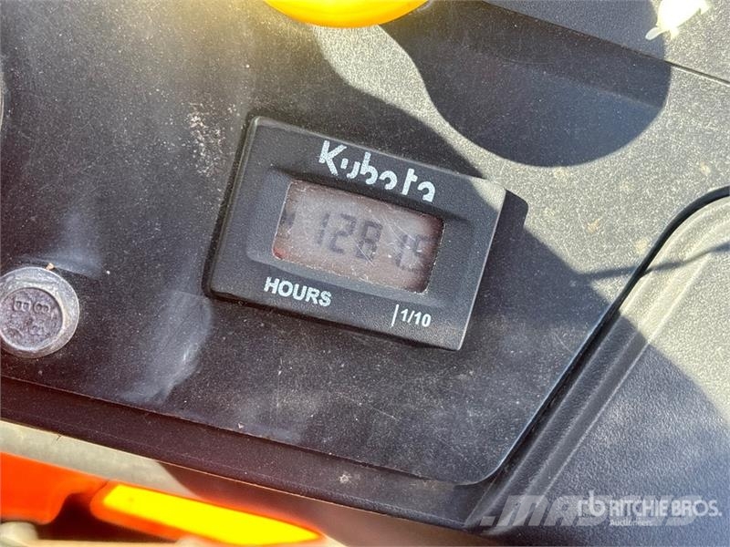 Kubota Z725KH Mobil çim biçme makineleri