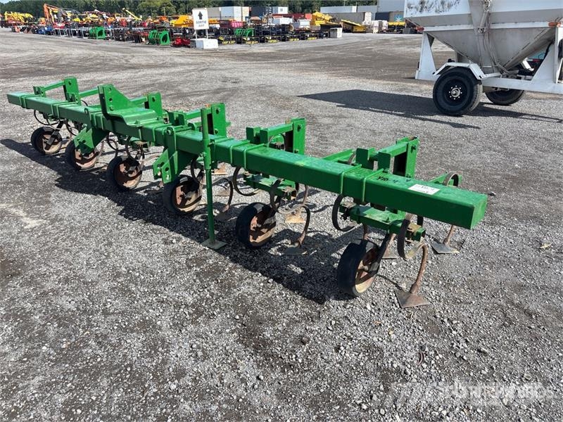 Kuhn 16 ft 3-Point Cultivator Культиватори