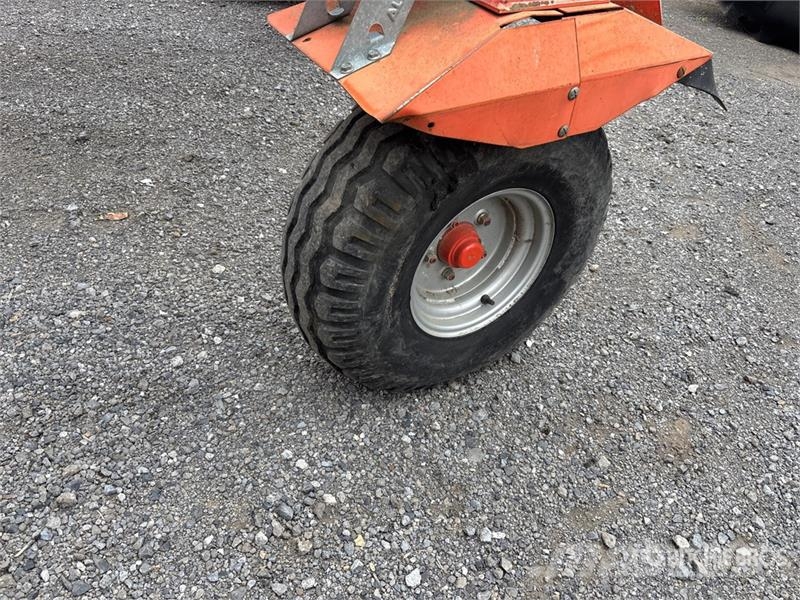 Kuhn GA7302DL 7.3 m 2 Rotor Hay Rake Pöyhimet ja haravat