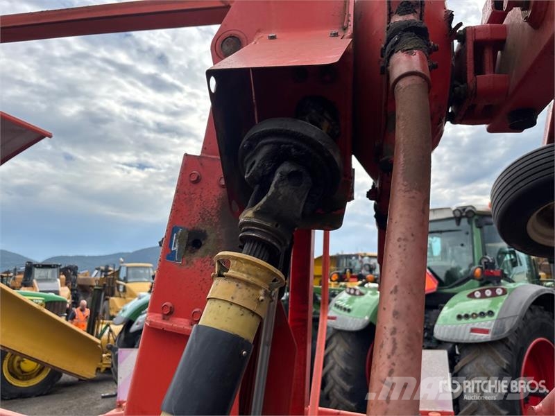 Kuhn GA7302DL 7.3 m 2 Rotor Hay Rake Pöyhimet ja haravat