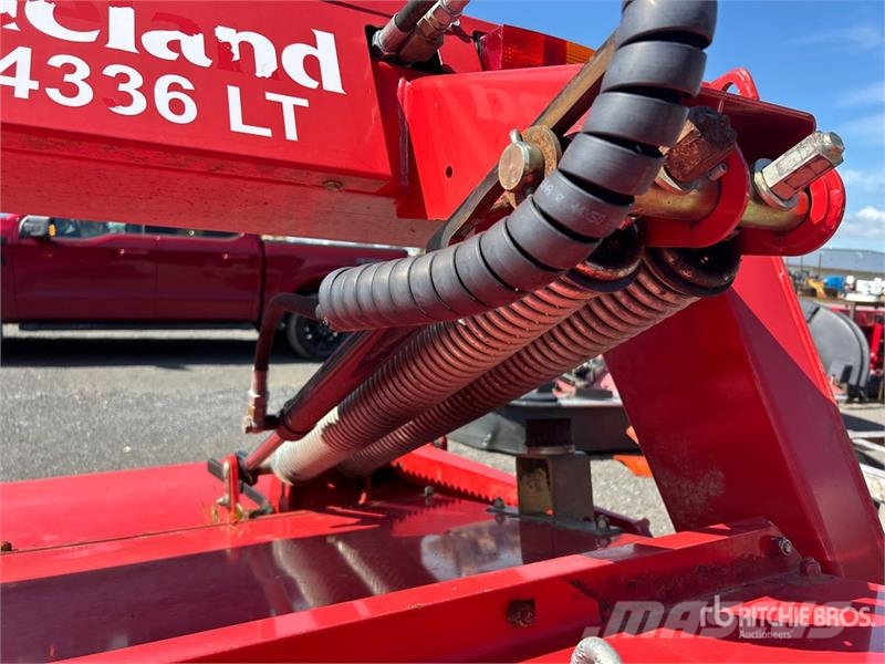 Kverneland 4336LT 11 ft 7 in Trailed Disc Mower جزازات