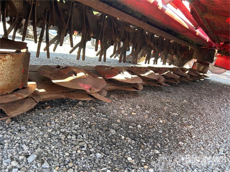Kverneland 4336LT 11 ft 7 in Trailed Disc Mower جزازات