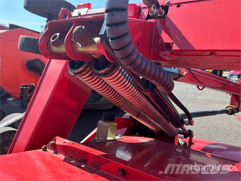 Kverneland 4336LT 11 ft 7 in Trailed Disc Mower جزازات