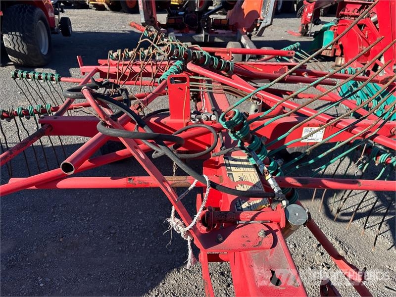 Kverneland Taarup 9042T 1 Rotor Hay Rake (Inoperable) Kreiselheuer/-wender