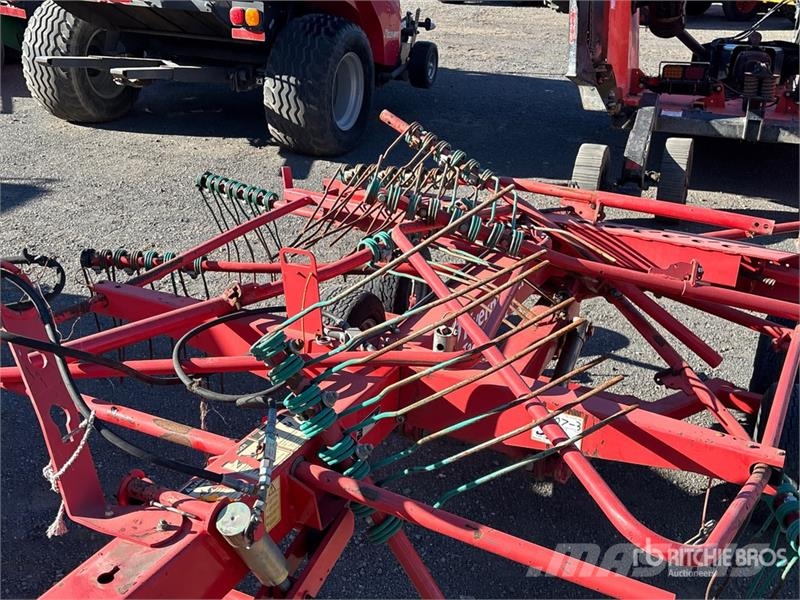 Kverneland Taarup 9042T 1 Rotor Hay Rake (Inoperable) Kreiselheuer/-wender