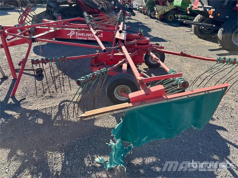 Kverneland Taarup 9042T 1 Rotor Hay Rake (Inoperable) Kreiselheuer/-wender