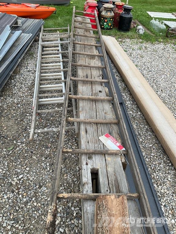 Ladders, wood, outdoor shiplap Drugi deli