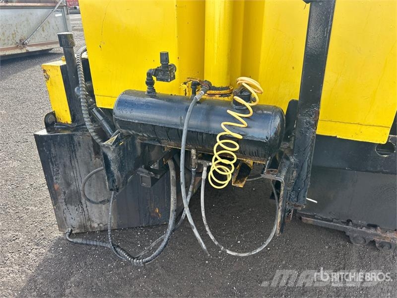 Lagacé 4-Season Spreader Box - Fits Truck Asphalt Maschinen Zubehör