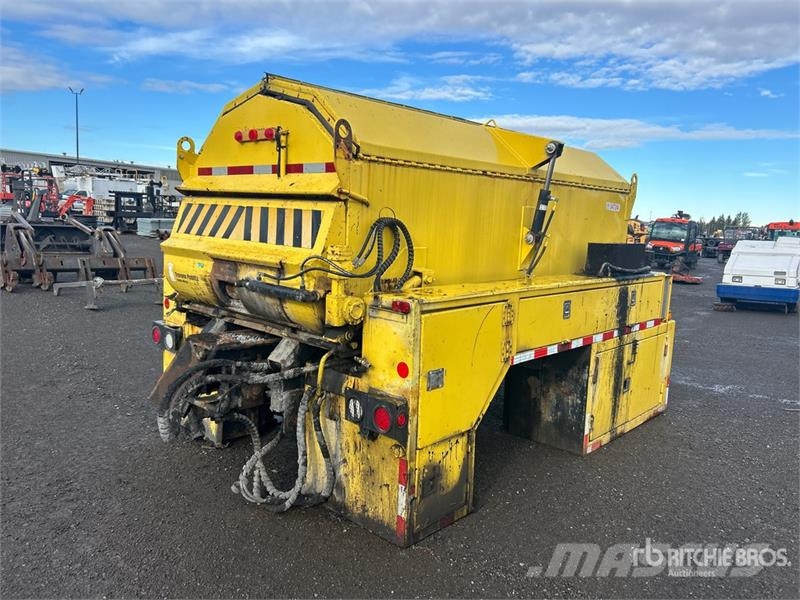 Lagacé 4-Season Spreader Box - Fits Truck Asphalt Maschinen Zubehör