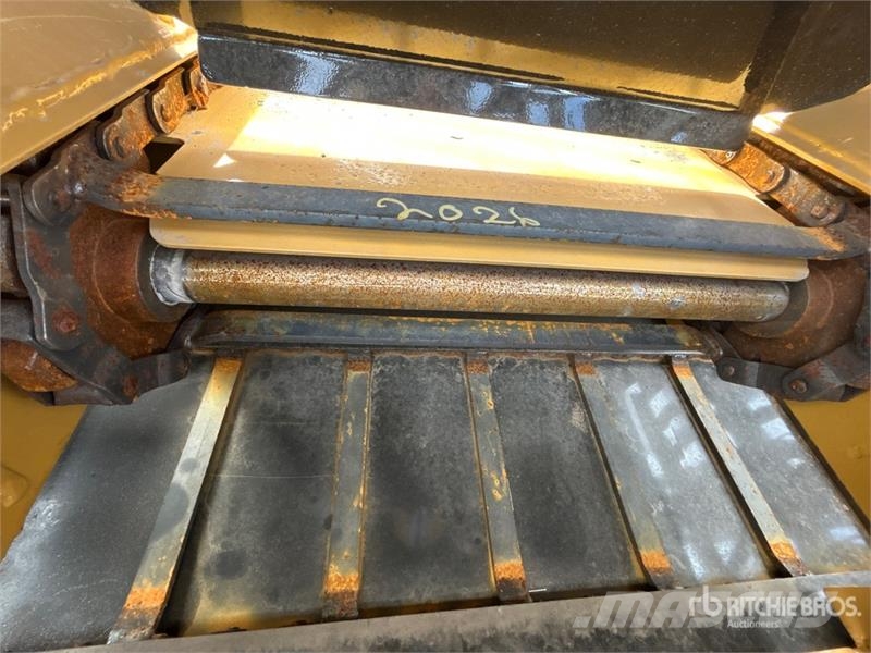 Lanau 8 ft Salt Spreader (Unused) Sableuse et saleuse