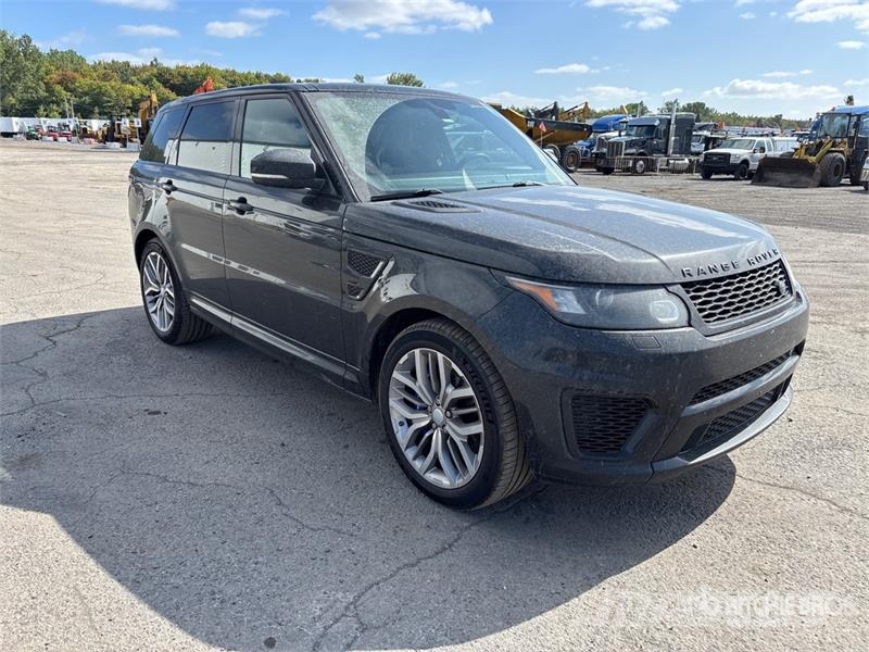 Land Rover SVR AWD SUV Kistehergépjárművek