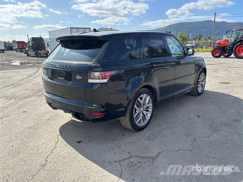 Land Rover SVR AWD SUV Kistehergépjárművek