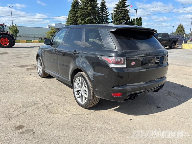 Land Rover SVR AWD SUV Kistehergépjárművek