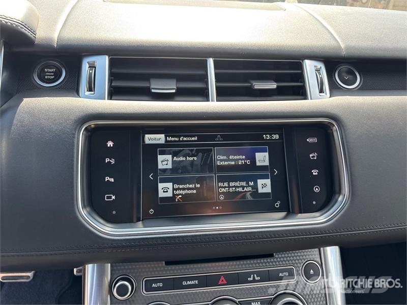 Land Rover SVR AWD SUV Kistehergépjárművek