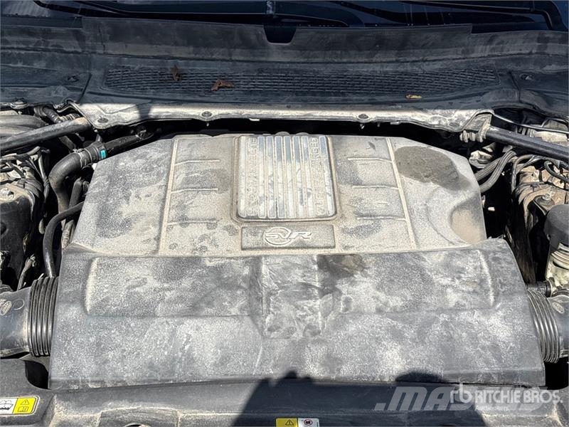 Land Rover SVR AWD SUV Kistehergépjárművek