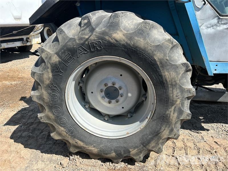 Landini 8880 4WD Tractor (Inoperable) Traktörler