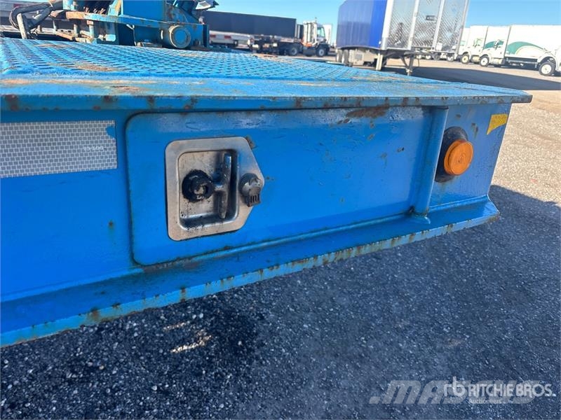 Landoll 455 52 ft Tri/A Hydraulic Tail Trailer 平板拖车
