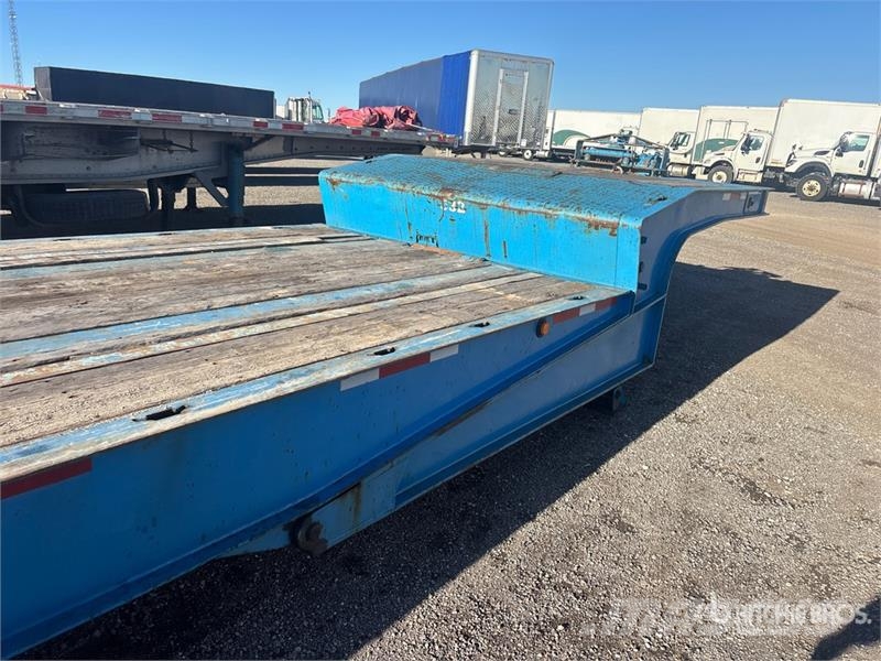 Landoll 455 52 ft Tri/A Hydraulic Tail Trailer 平板拖车