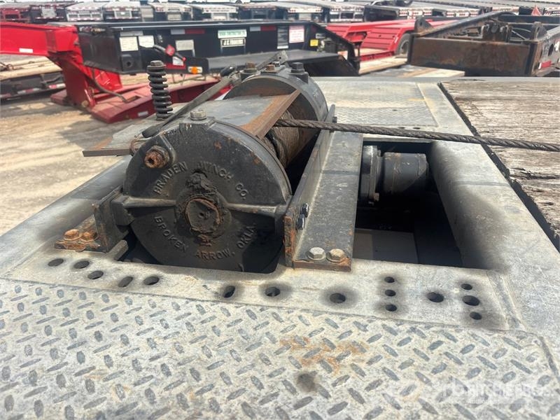 Landoll 455B 53 ft Tri/A Sliding Axle Trailer Низькорамні причепи