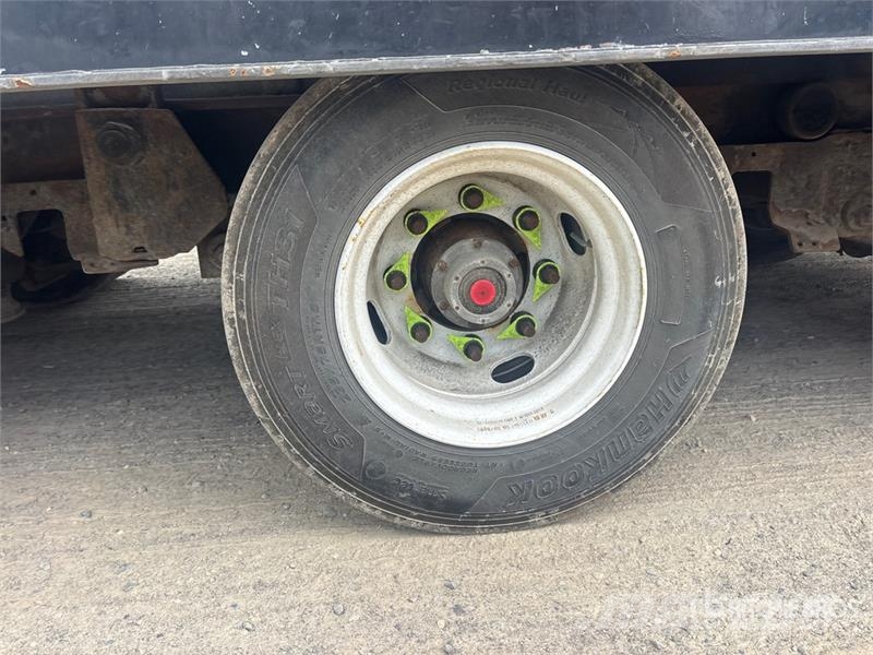 Landoll 455B 53 ft Tri/A Sliding Axle Trailer Низькорамні причепи