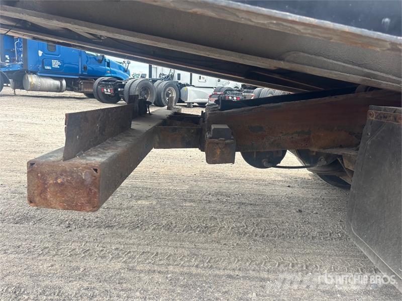 Landoll 455B 53 ft Tri/A Sliding Axle Trailer Низькорамні причепи