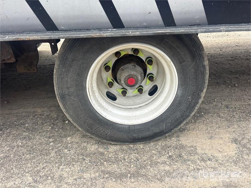 Landoll 455B 53 ft Tri/A Sliding Axle Trailer Низькорамні причепи