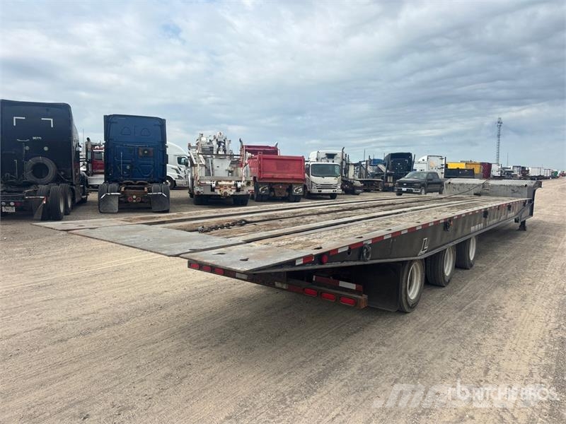 Landoll 455B 53 ft Tri/A Sliding Axle Trailer Низькорамні причепи