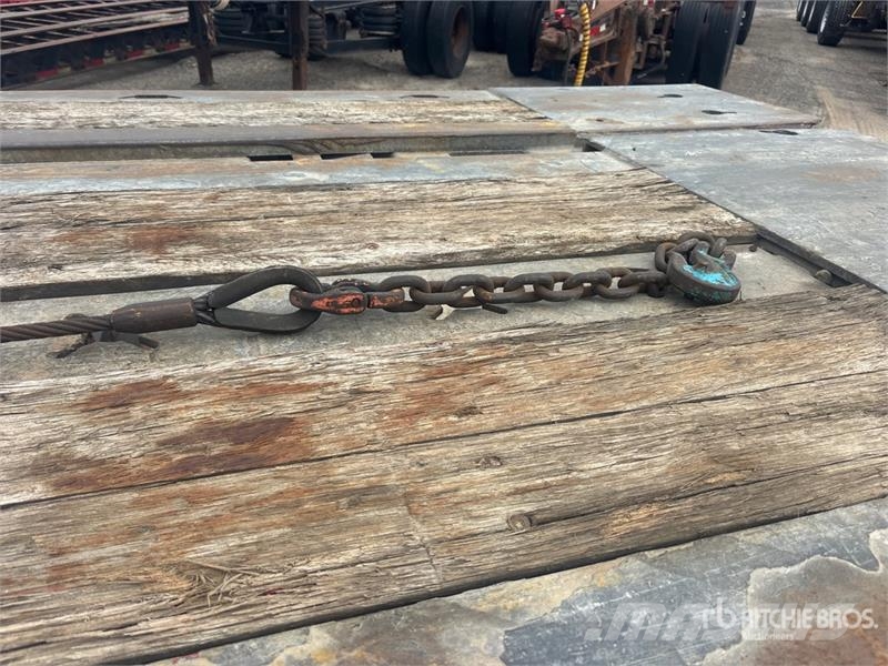 Landoll 455B 53 ft Tri/A Sliding Axle Trailer Низькорамні причепи