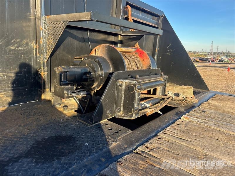 Landoll 48 ft Tri/A Sliding Axle Trailer Maskinhenger