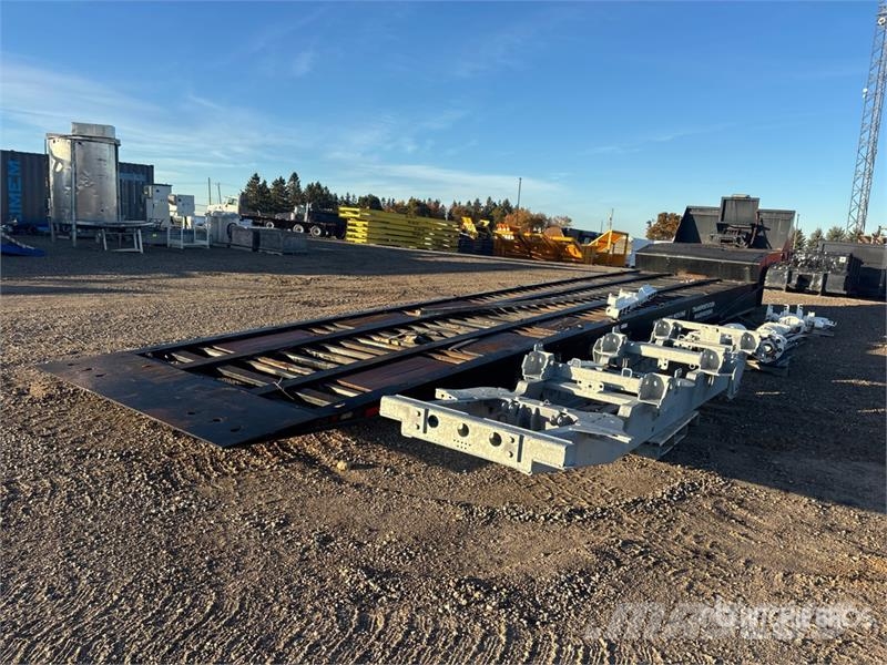 Landoll 48 ft Tri/A Tilt Deck Trailer 平板拖车
