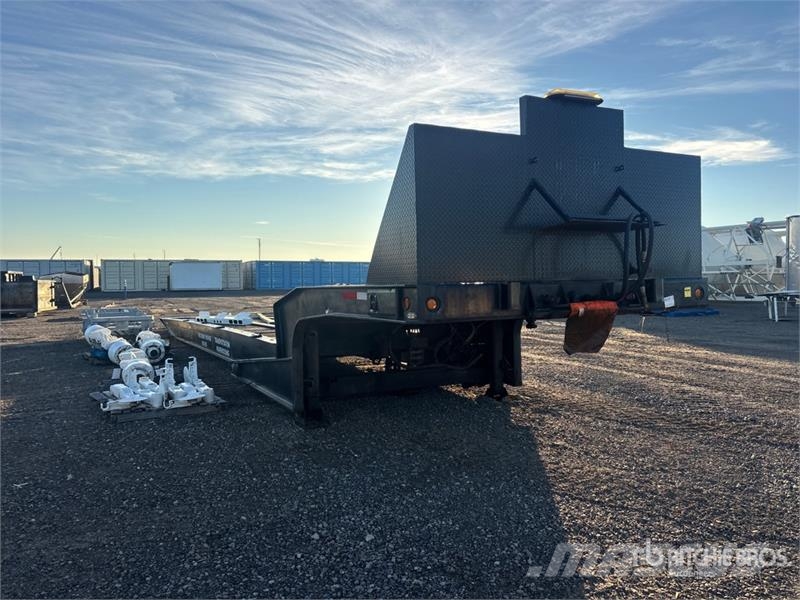 Landoll 48 ft Tri/A Tilt Deck Trailer 平板拖车