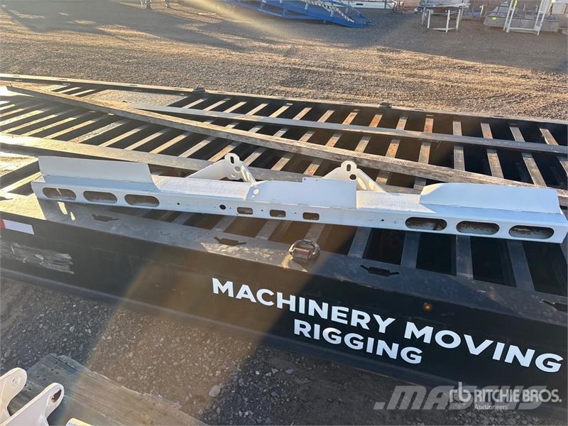 Landoll 48 ft Tri/A Tilt Deck Trailer 平板拖车