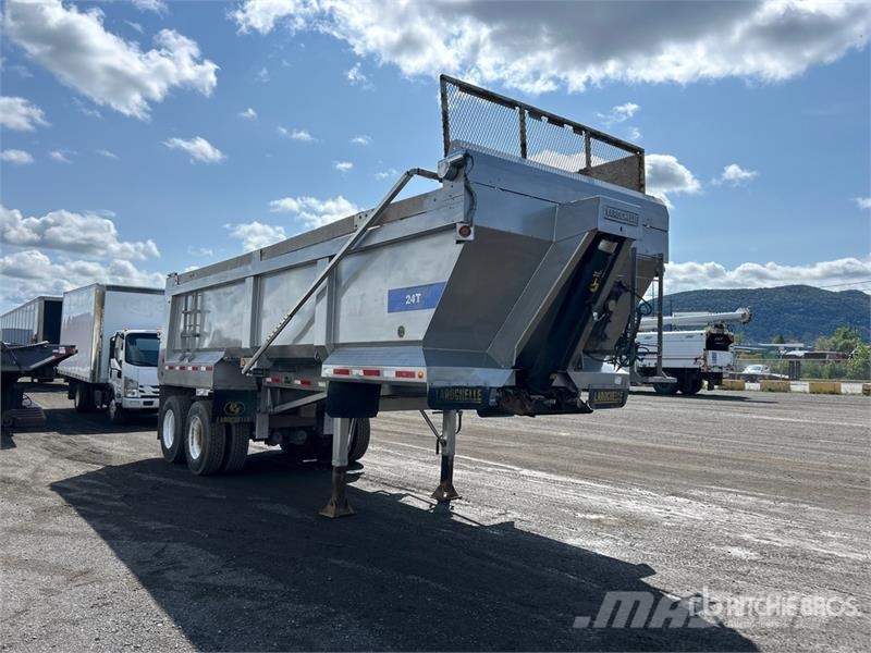 Larochelle 25 ft T/A End Dump Trailer Самоскиди
