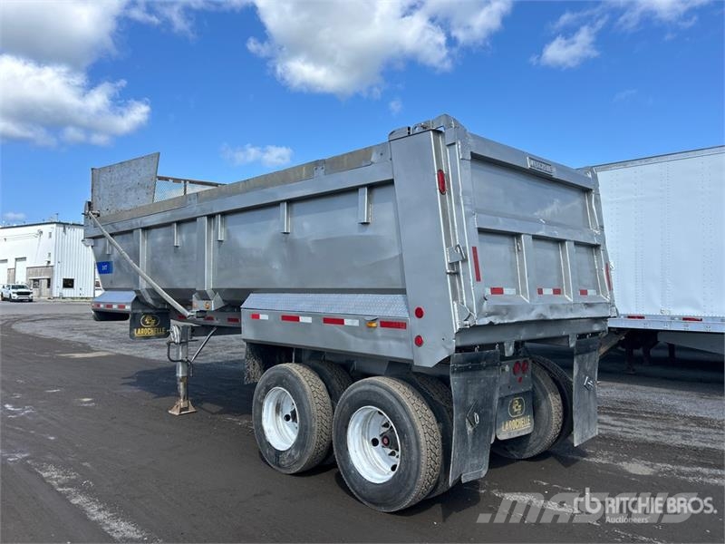 Larochelle 25 ft T/A End Dump Trailer Самоскиди