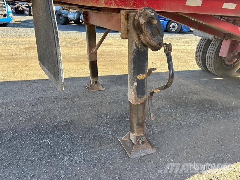 Larochelle 26 ft T/A End Dump Trailer مقطورات قلابة