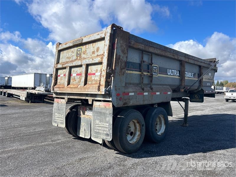 Larochelle 26 ft T/A End Dump Trailer 自卸拖车