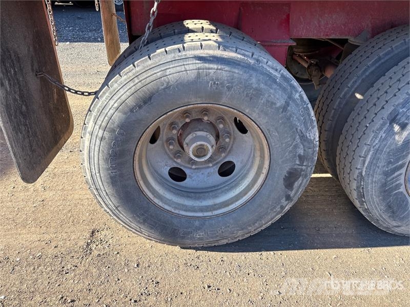 Larochelle 26 ft T/A End Dump Trailer مقطورات قلابة