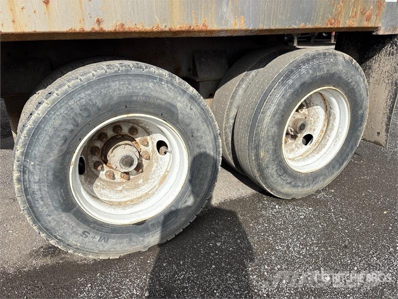 Larochelle M402D T/A Quarter Frame End Dump Traile Bañera