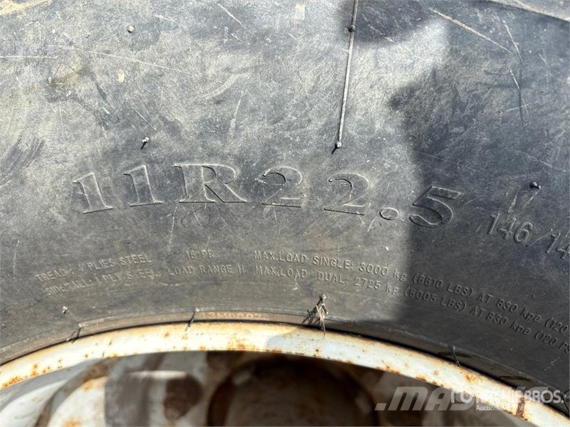 Larochelle M402D T/A Quarter Frame End Dump Traile Bañera