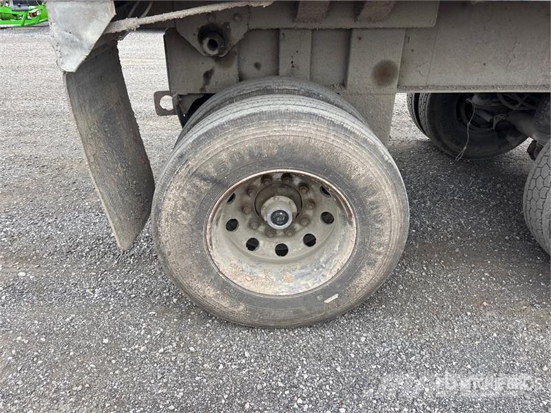 Larry's 35 ft Tri/A End Dump Trailer Kipper