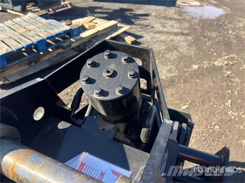  LEDI DG60MBJDH50-200-310 53 in Rotating Excavator  Pinze